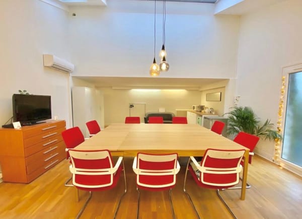 Bureau Biotiful, Salle de réunion, VERSAILLES, Île-de-France, France